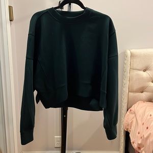 Long sleeve hunter green cropped sweater